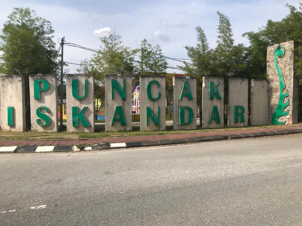 Aswadhuda Homestay Seri Iskandar Exteriör bild